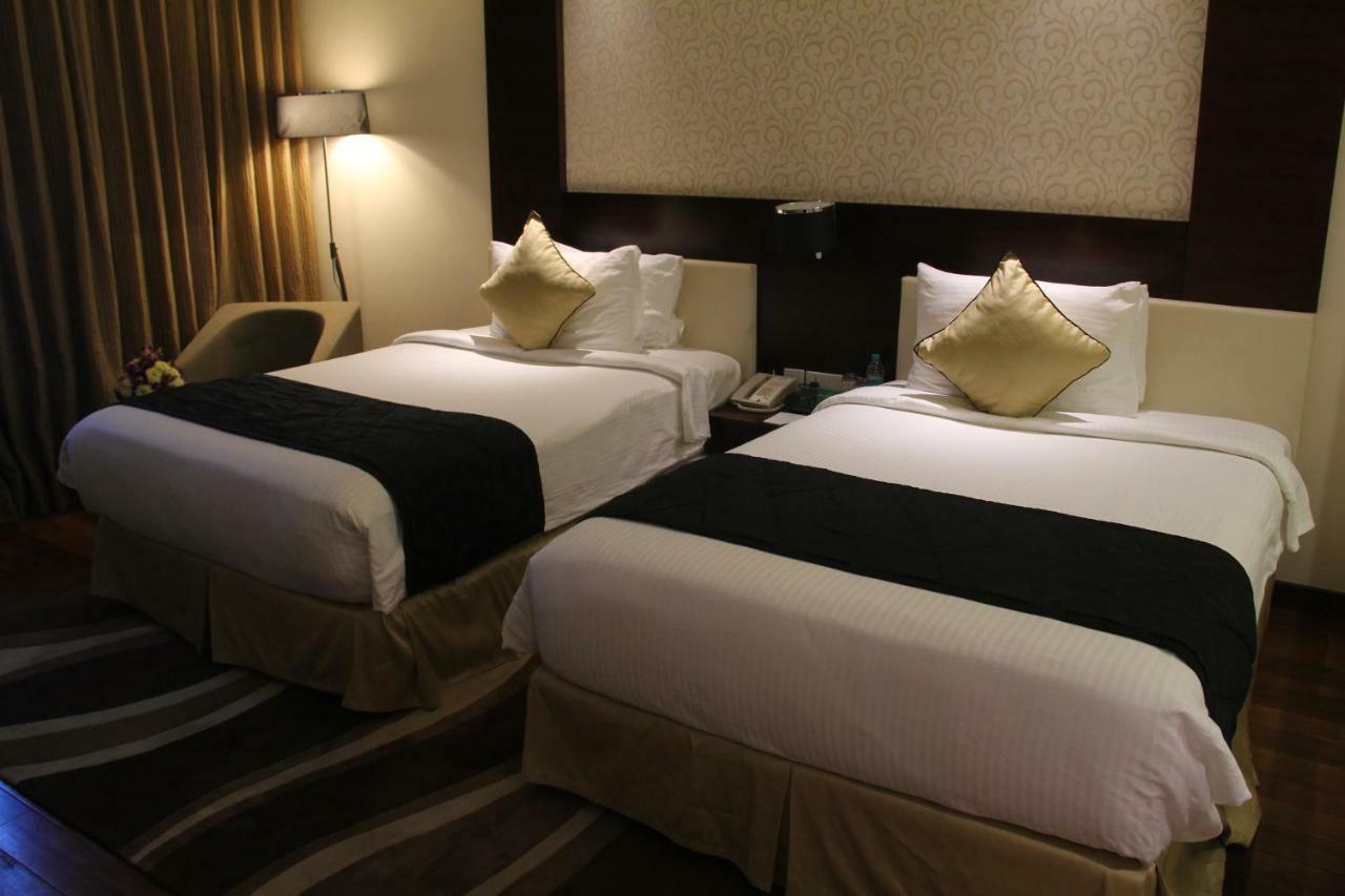 Howard Johnson By Wyndham, Hebbal, Bengaluru Exterior foto